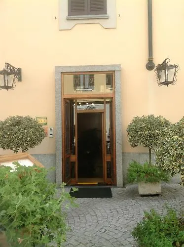 Antica Trattoria Dell'Uva Hotel Monza 3*,  Italy
