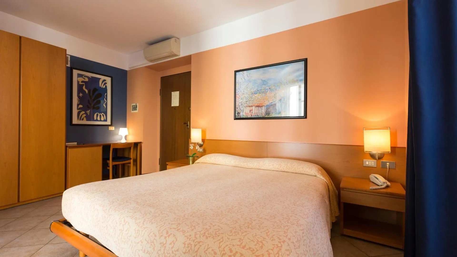 Antica Trattoria Dell'Uva Hotel Monza Italy