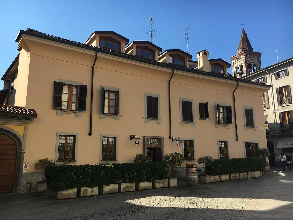 Antica Trattoria Dell\'Uva contacts